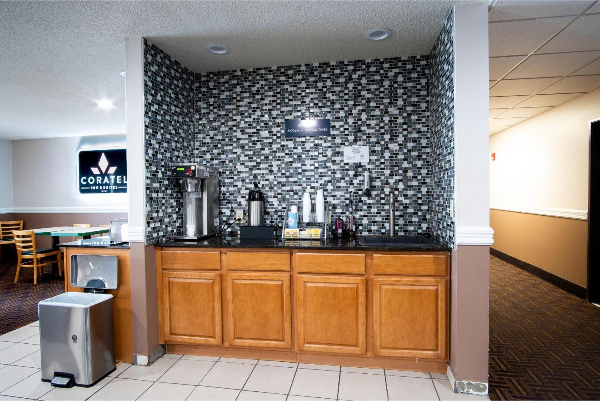 Coratel Inn & Suites By Jasper New Richmond Экстерьер фото